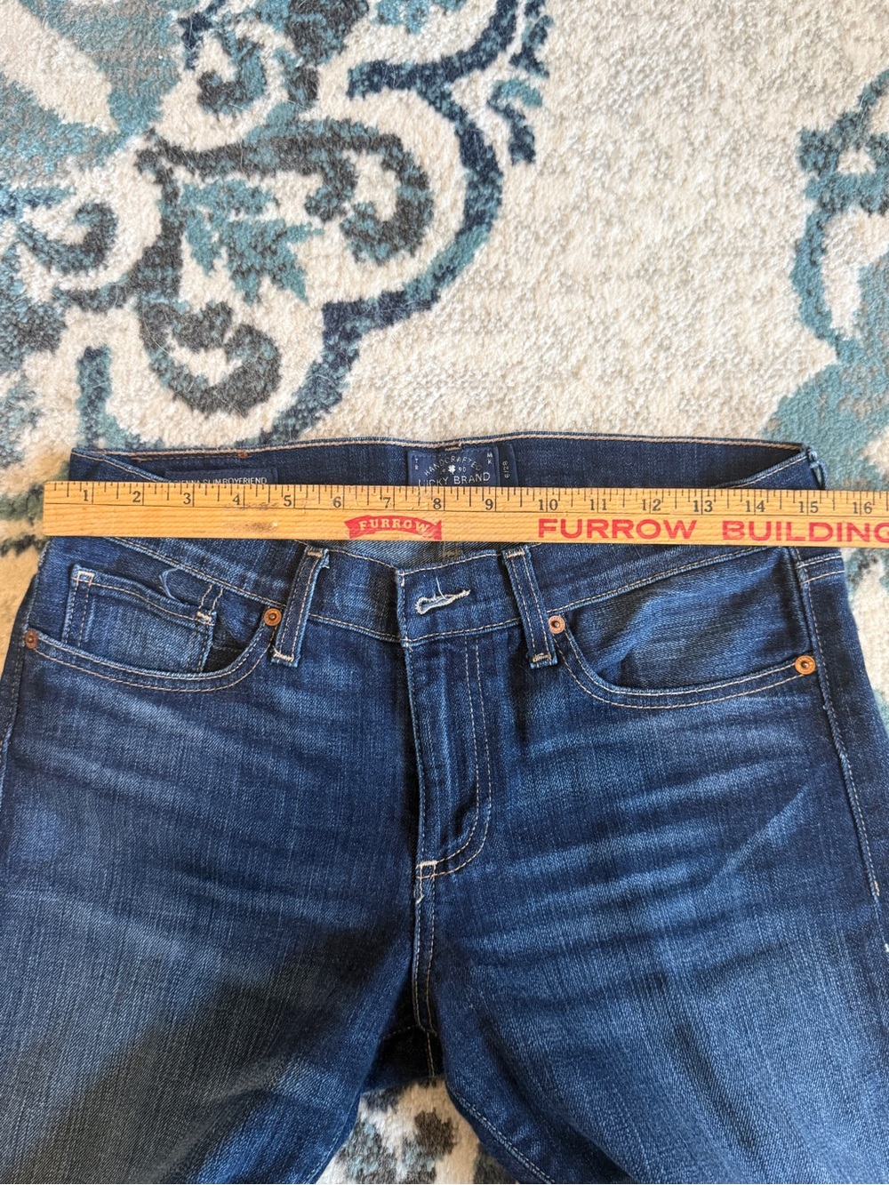Lucky Brand Mid-Rise Cropped Straight Jeans in Dark Blue Wash - Picture 5 of 8